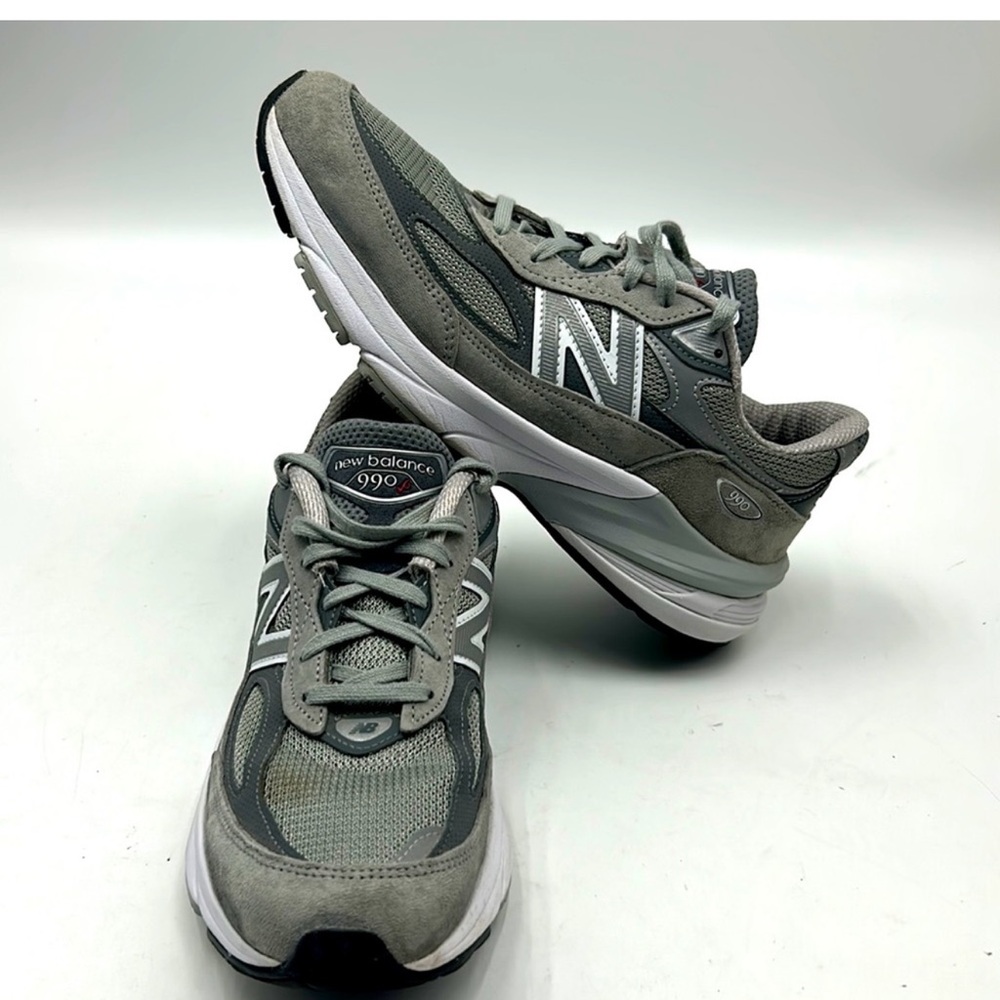 Selling 990 v6 new balance